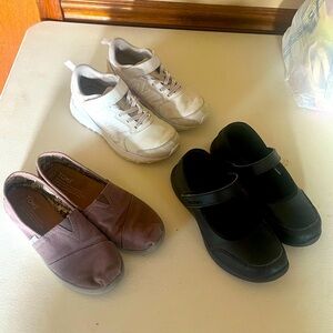 Size 2 girls shoe bundle